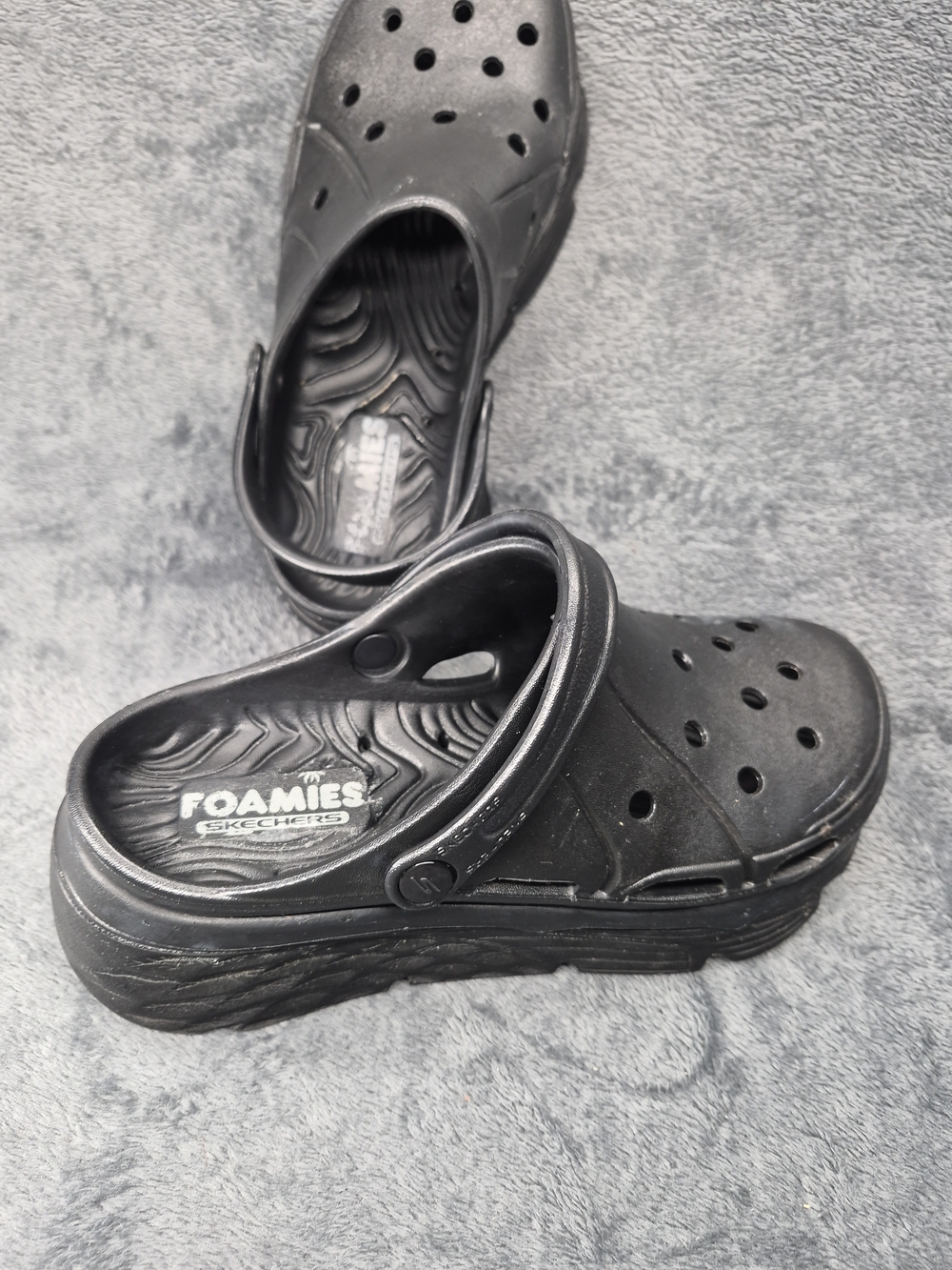 SKECHERS Foamies Max Cushioning Chunky Clogs In Black Size 7